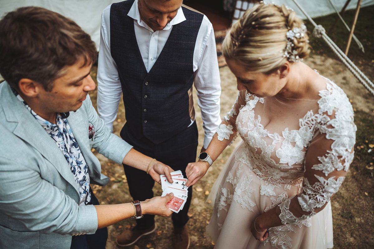 Wedding magic performance